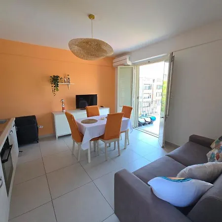 Luxury Sisters House Il Canneto Hébergement de vacances *